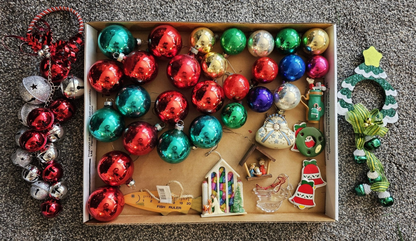 Steady Bunny Shop - Collection of Christmas Tree Ornaments And Decorations - Christmas Ornaments - Steady Bunny Shop