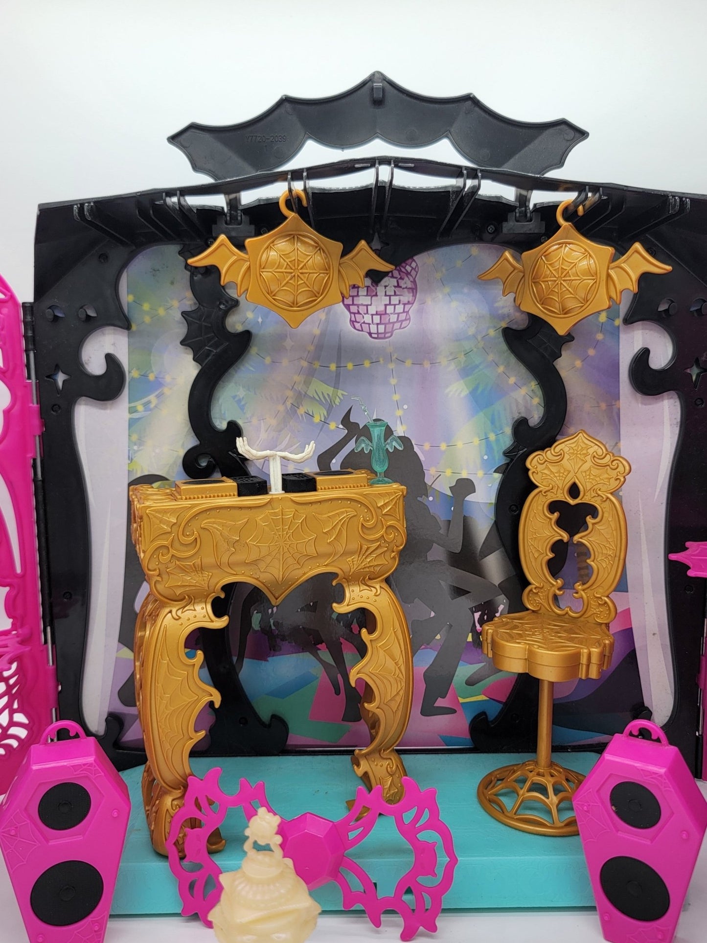 Mattel - Monster High DJ Disco Dance Club - 2013 // Dolls NOT Included - SOLD Separately. - Accessories - Steady Bunny Shop
