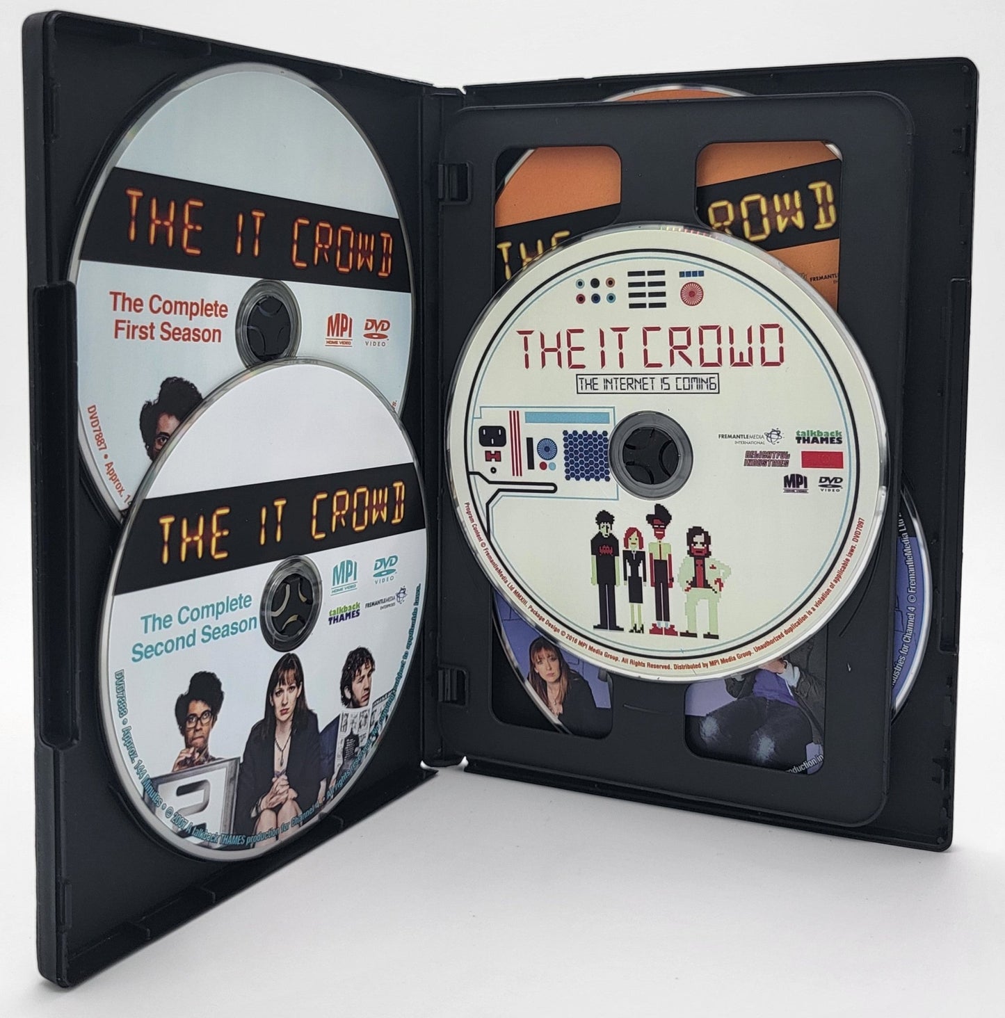 MPI Home Video - The It Crowd - Complete Series | DVD | Widescreen - 5 Disc Set - DVD - Steady Bunny Shop