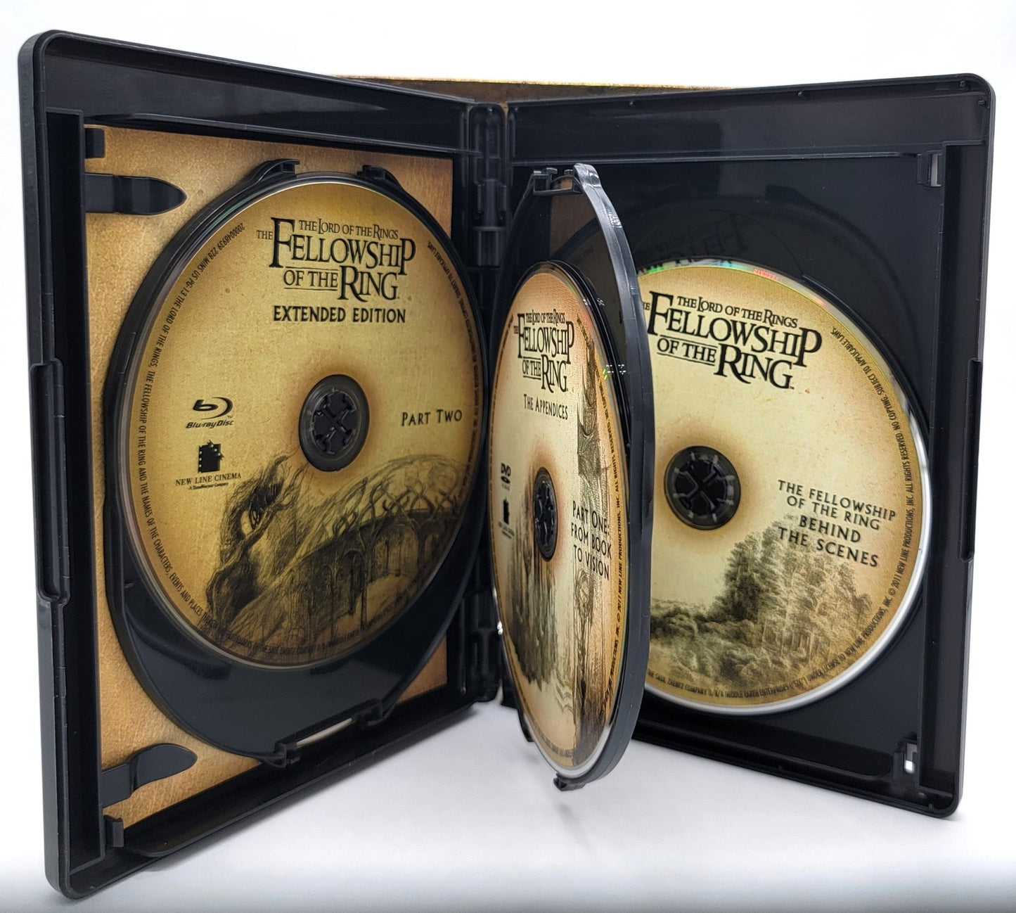 New Line Home Entertainment - The Lord of the Rings - The Motion Picture Trilogy - Extended Edition | 15 Disc Set - Blu Ray & DVD - DVD & Blu-ray - Steady Bunny Shop