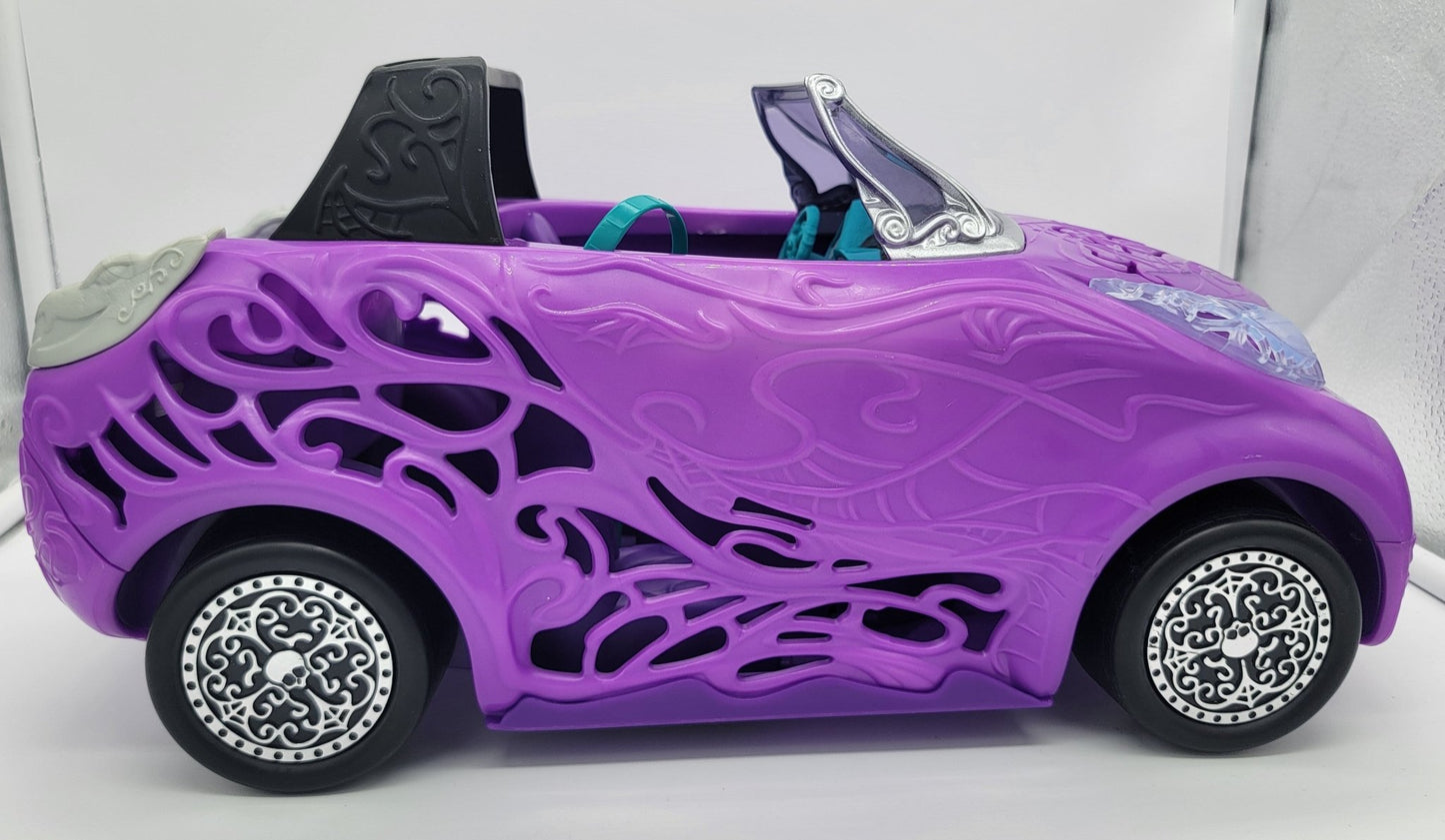 Mattel - The Monster High Scaris City of Frights Car - 2012 // Car ONLY Doll Not Included. - Accessories - Steady Bunny Shop