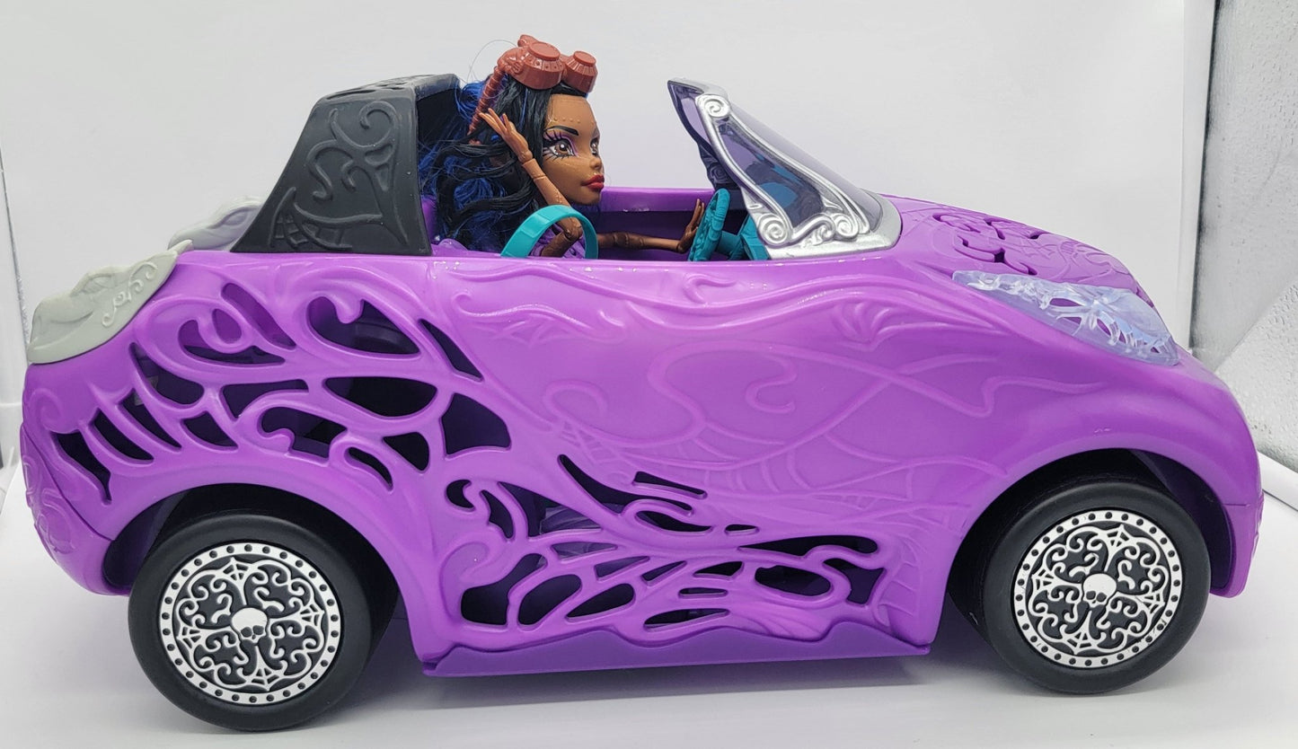 Mattel - The Monster High Scaris City of Frights Car - 2012 // Car ONLY Doll Not Included. - Accessories - Steady Bunny Shop