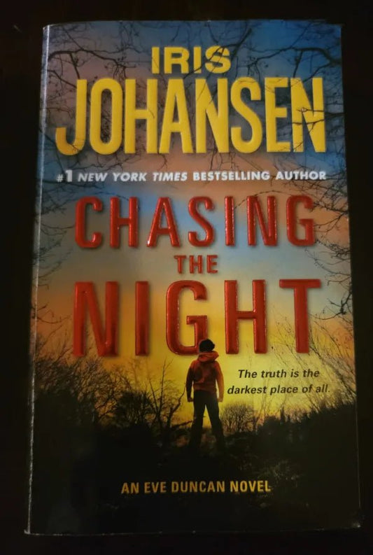 Steady Bunny Shop - Chasing The Night - Iris Johansen - Paperback Book - Steady Bunny Shop