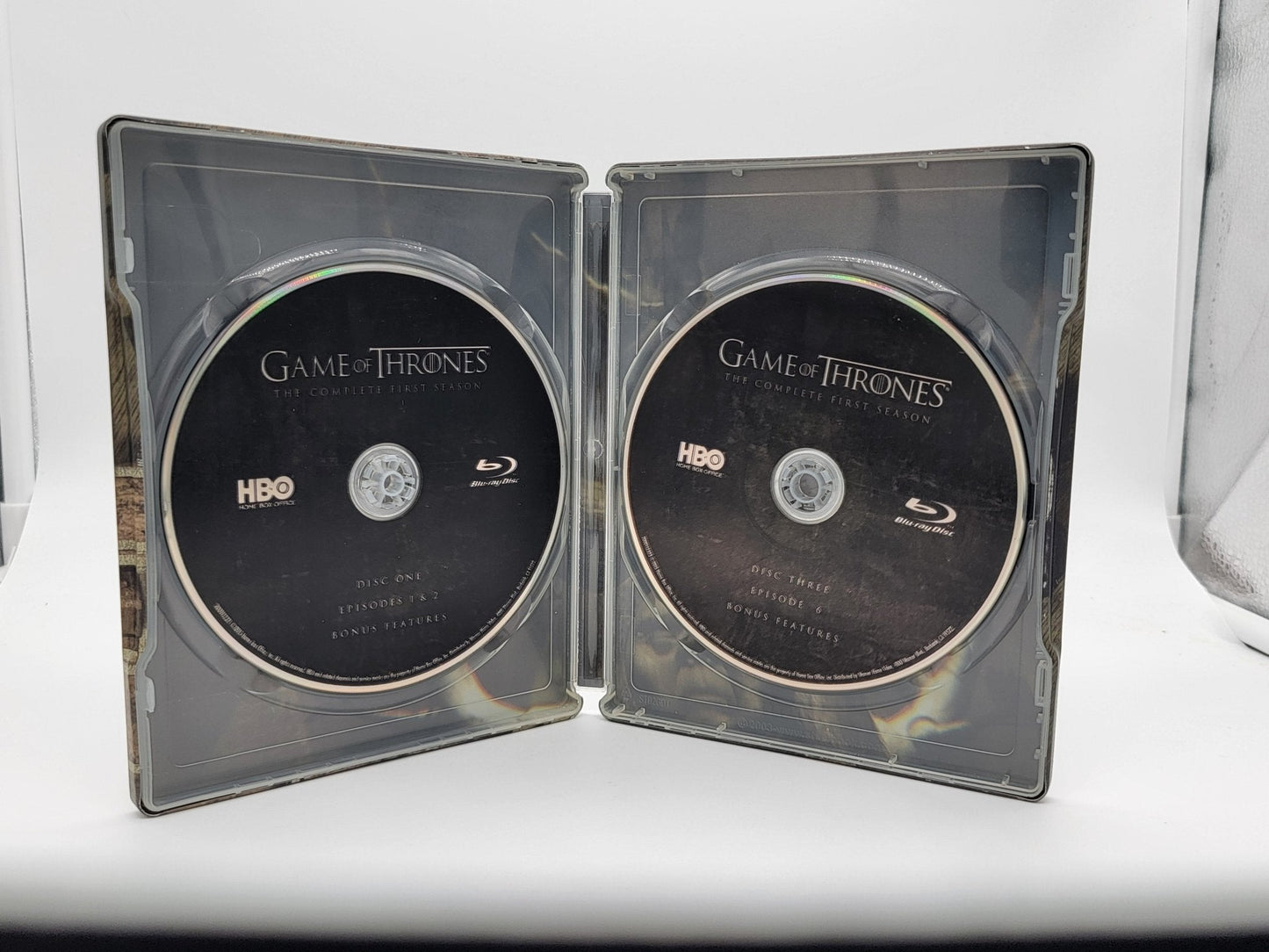HBO Home Entertainment - Game of Thrones - Winterfell - The Complete First Season | Blu Ray 5 Disc Set - Limited Edition Collectors Tin Cover - Blu - ray - Steady Bunny Shop