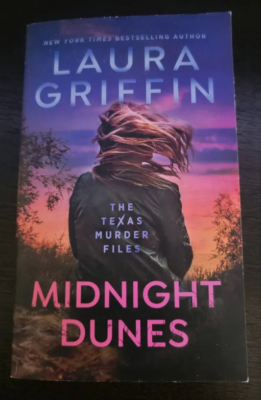 Steady Bunny Shop - Midnight Dunes The Texas Murder Files - Laura Griffin - Paperback Book - Steady Bunny Shop