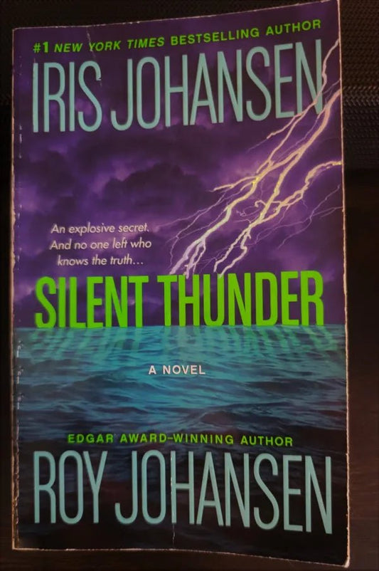 Steady Bunny Shop - Silent Thunder - Iris Johansen Roy Johansen - Paperback Book - Steady Bunny Shop