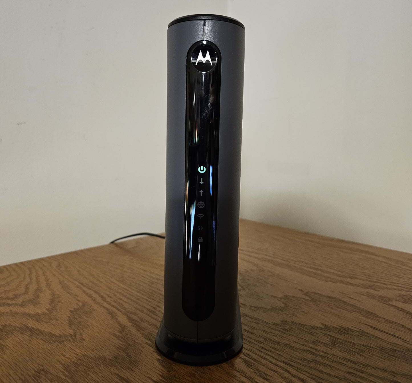 Motorola DOCSIS 3.0 Cable Modem plus AC1600 Router