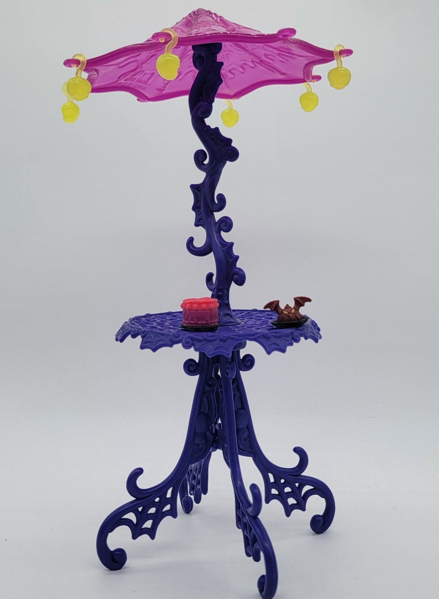 Mattel - Mattel Monster High Scaris City Of Frights Cafe Cart Playset Accessories - 2012 - Accessories - Steady Bunny Shop
