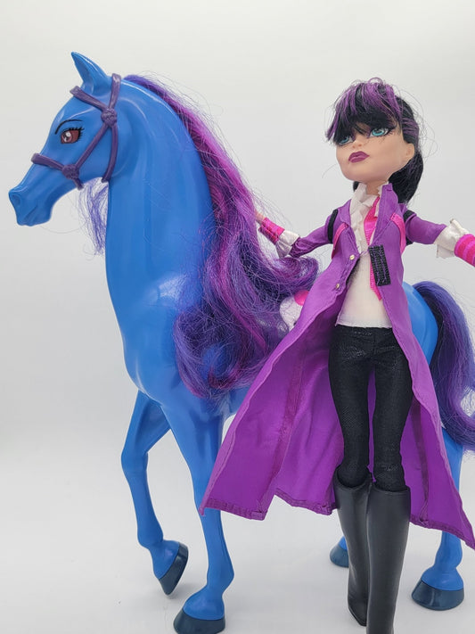 Mattel - Monster High Headless Headmistress Bloodgood with Pet Nightmare Horse - 2013 - Action Figure - Steady Bunny Shop