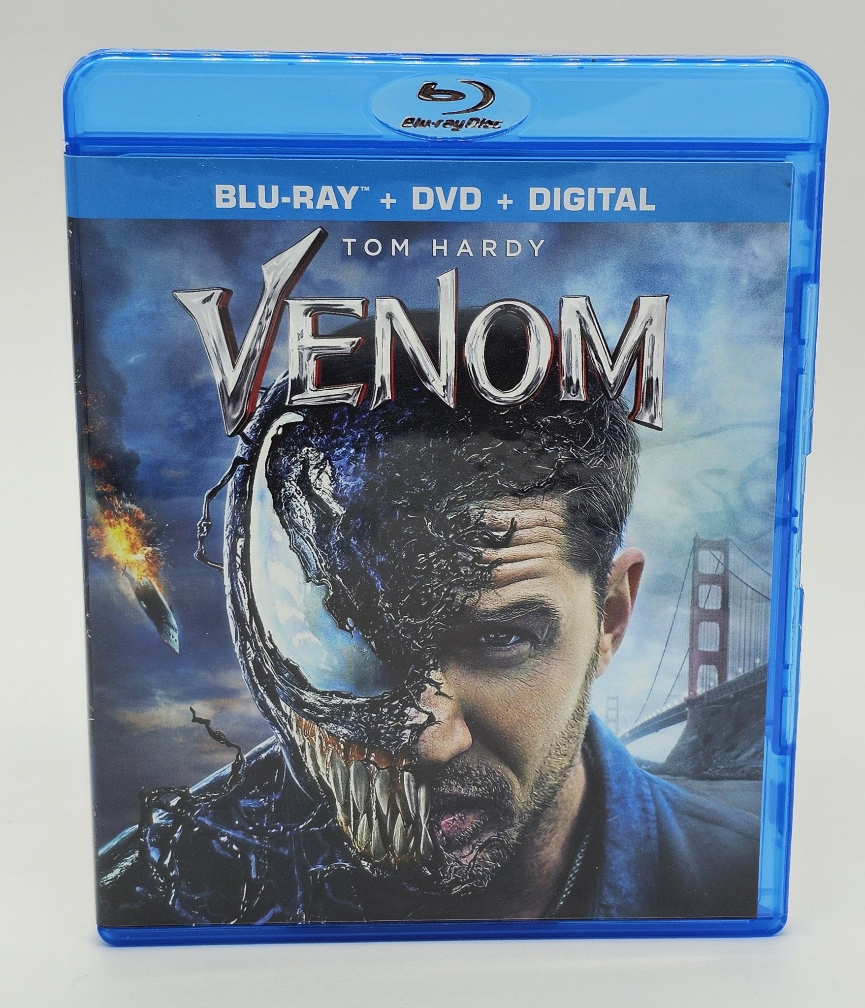 Sony Pictures Home Entertainment - Venom | Blu - ray + DVD - DVD & Blu - ray - Steady Bunny Shop