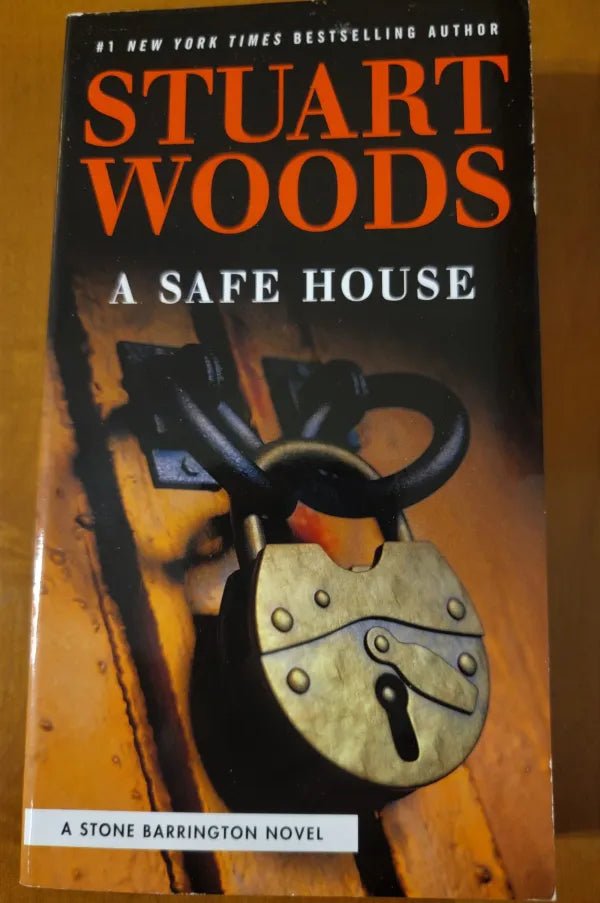 Steady Bunny Shop - A Safe House - Stuart Woods - Paperback Book - Steady Bunny Shop