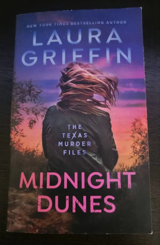 Steady Bunny Shop - Midnight Dunes The Texas Murder Files - Laura Griffin - Paperback Book - Steady Bunny Shop