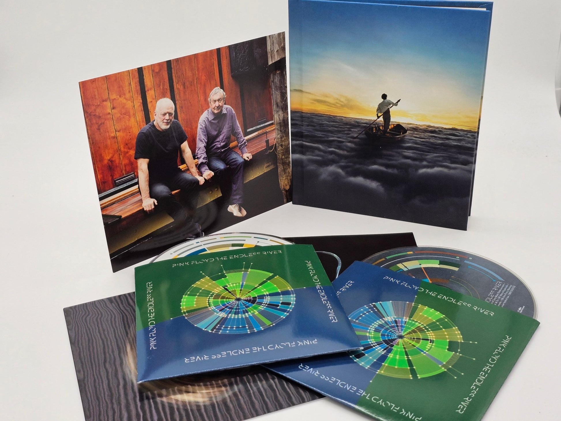 Columbia Records - Pink Floyd | The Endless River | Blu-ray CD Combo - Compact Disc - Steady Bunny Shop