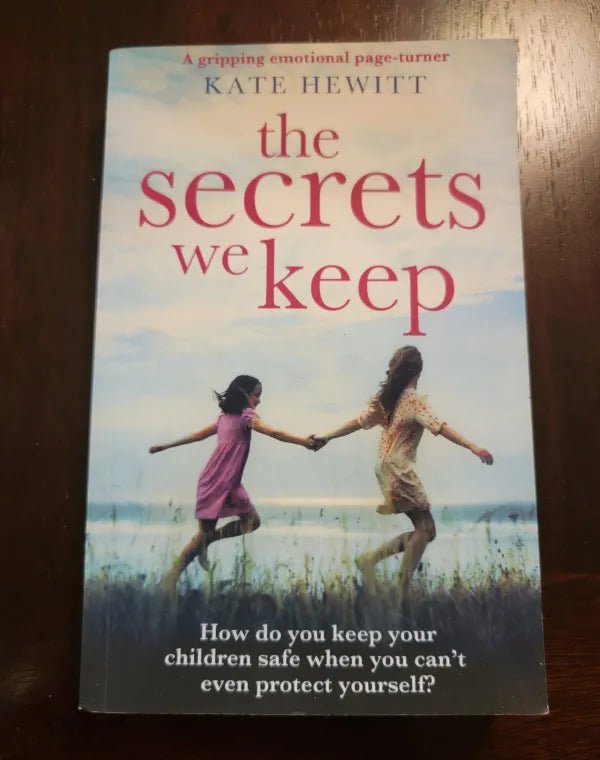 Steady Bunny Shop - The Secrets We Keep - Kate Hewitt - Paperback Book - Steady Bunny Shop